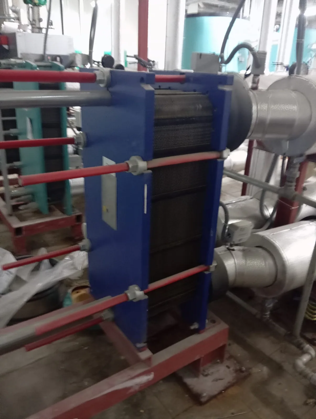 Boru hatlarına bağlı plakalı ısı eşanjörü